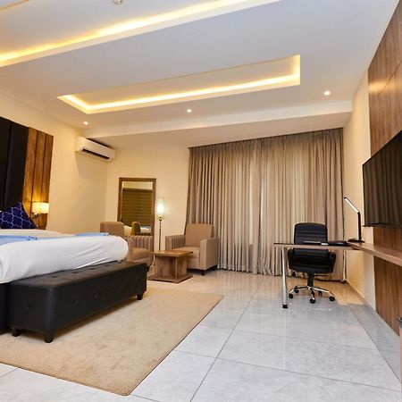 Vintano Hotel Lekki Exterior photo