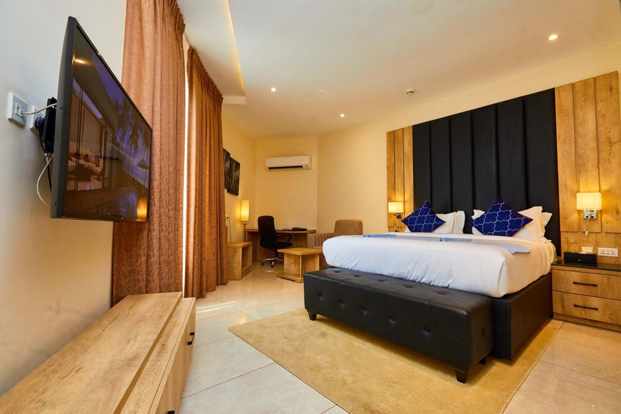 Vintano Hotel Lekki Exterior photo