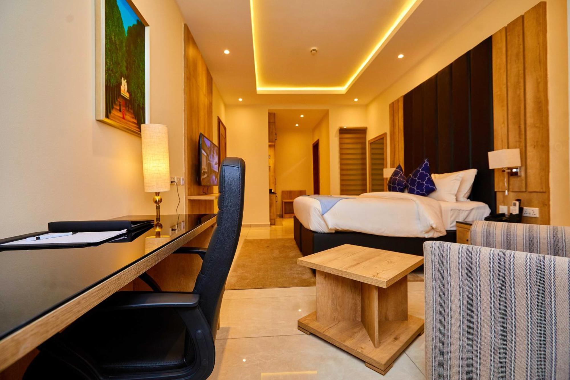 Vintano Hotel Lekki Exterior photo