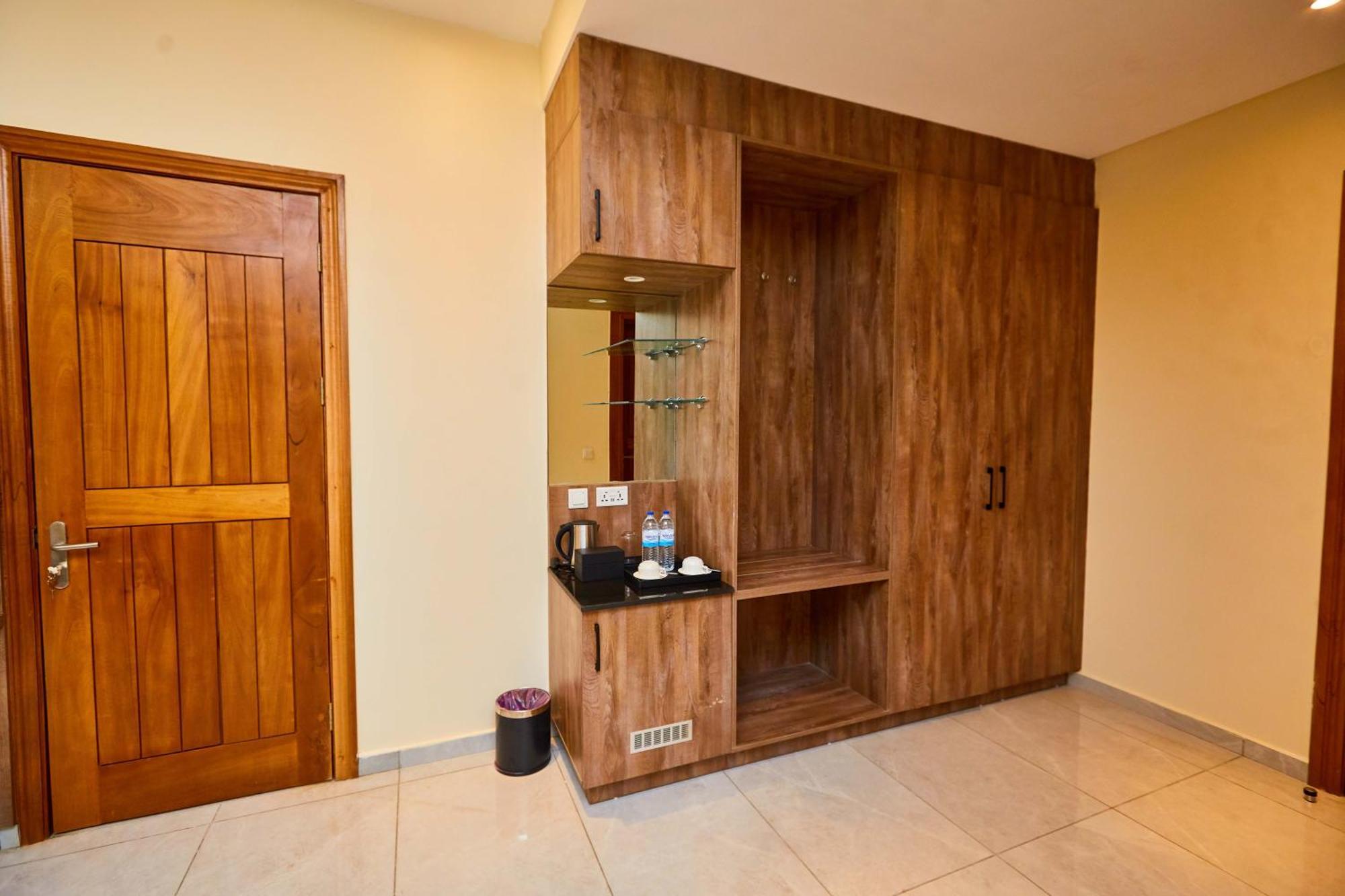 Vintano Hotel Lekki Exterior photo