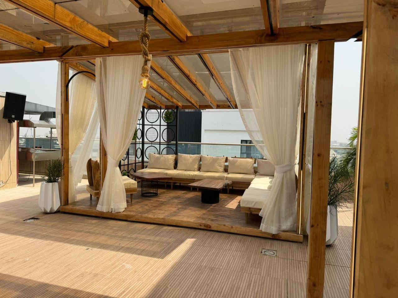 Vintano Hotel Lekki Exterior photo