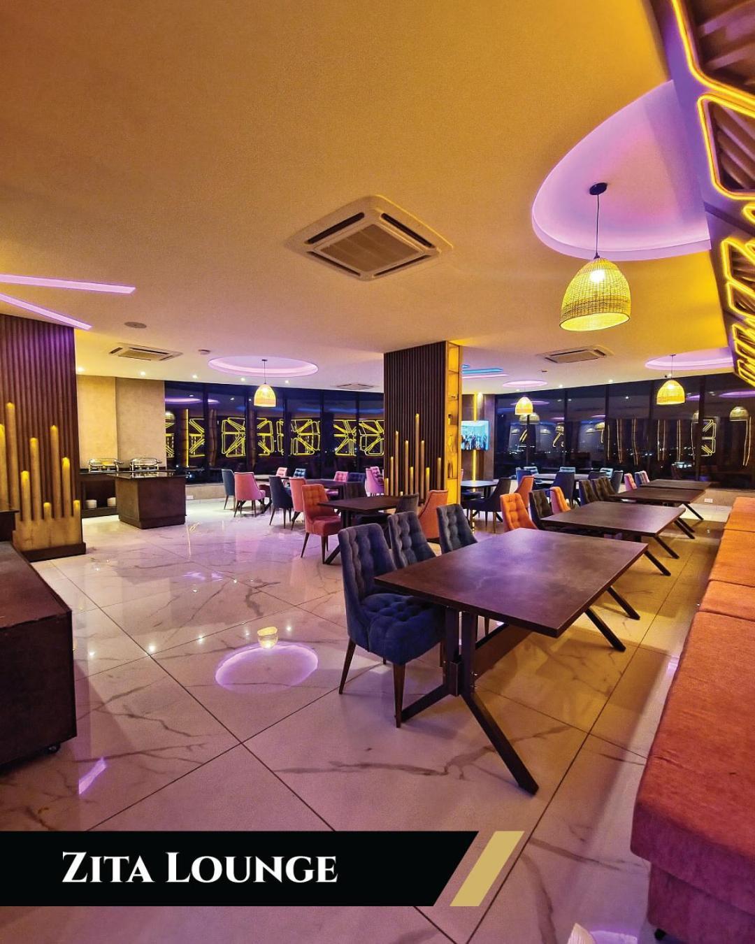 Vintano Hotel Lekki Exterior photo
